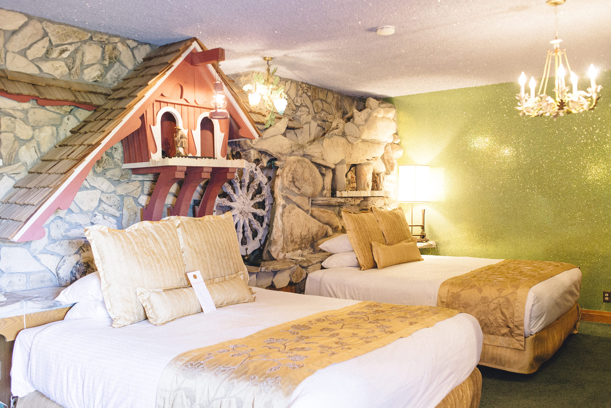madonna-inn-7